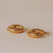 Load image into Gallery viewer, GOLD SIRENA VINTAGE HOOP EARRINGS | 18K GOLD PLATED