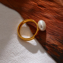 Load image into Gallery viewer, GENUINE PEARL RING | 18K PLATED
