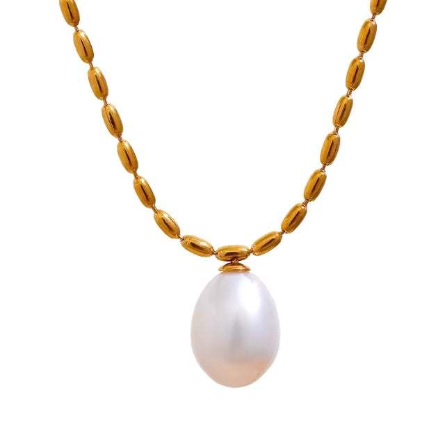 JOSEPHINE - PEARL NECKLACE / 18K PLATED