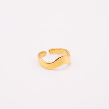 Load image into Gallery viewer, WAVE GOLD RING | 18K PLATED
