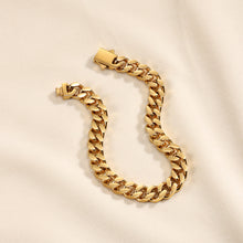 Load image into Gallery viewer, CUBAN CHAIN GOLD BRACELET | 18K PLATED
