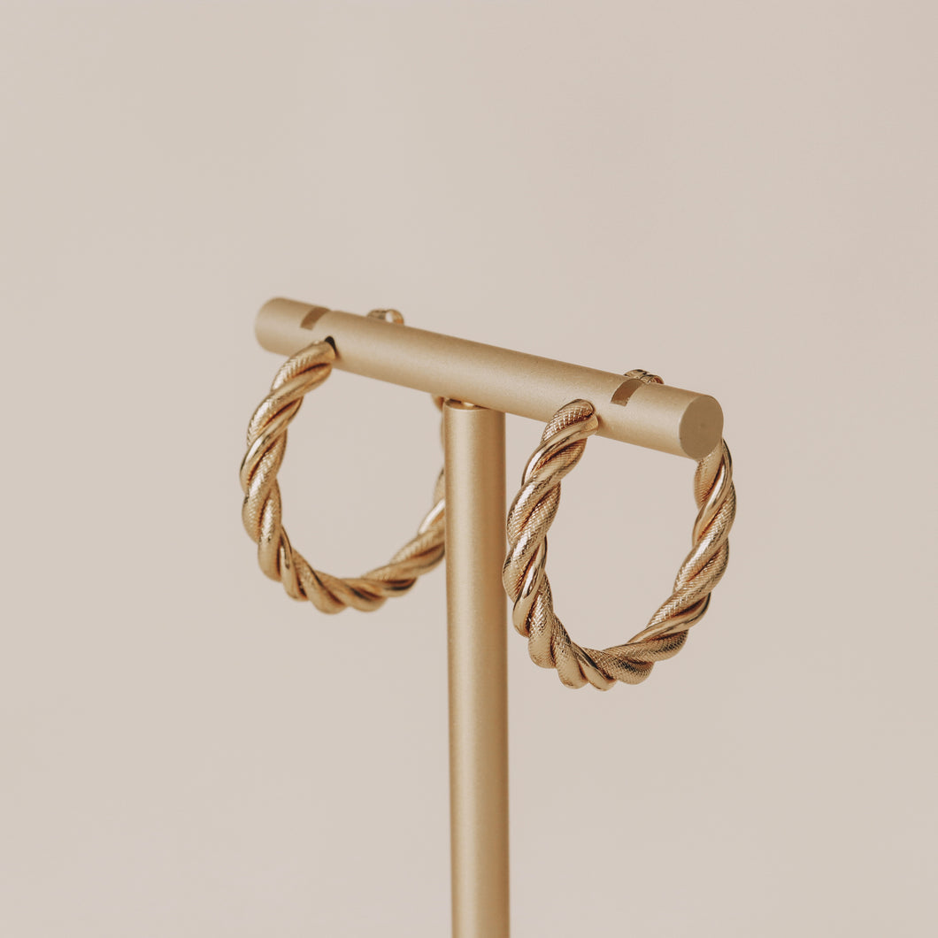 GOLD VICTORY HOOP EARRINGS | 18K GOLD PLATED