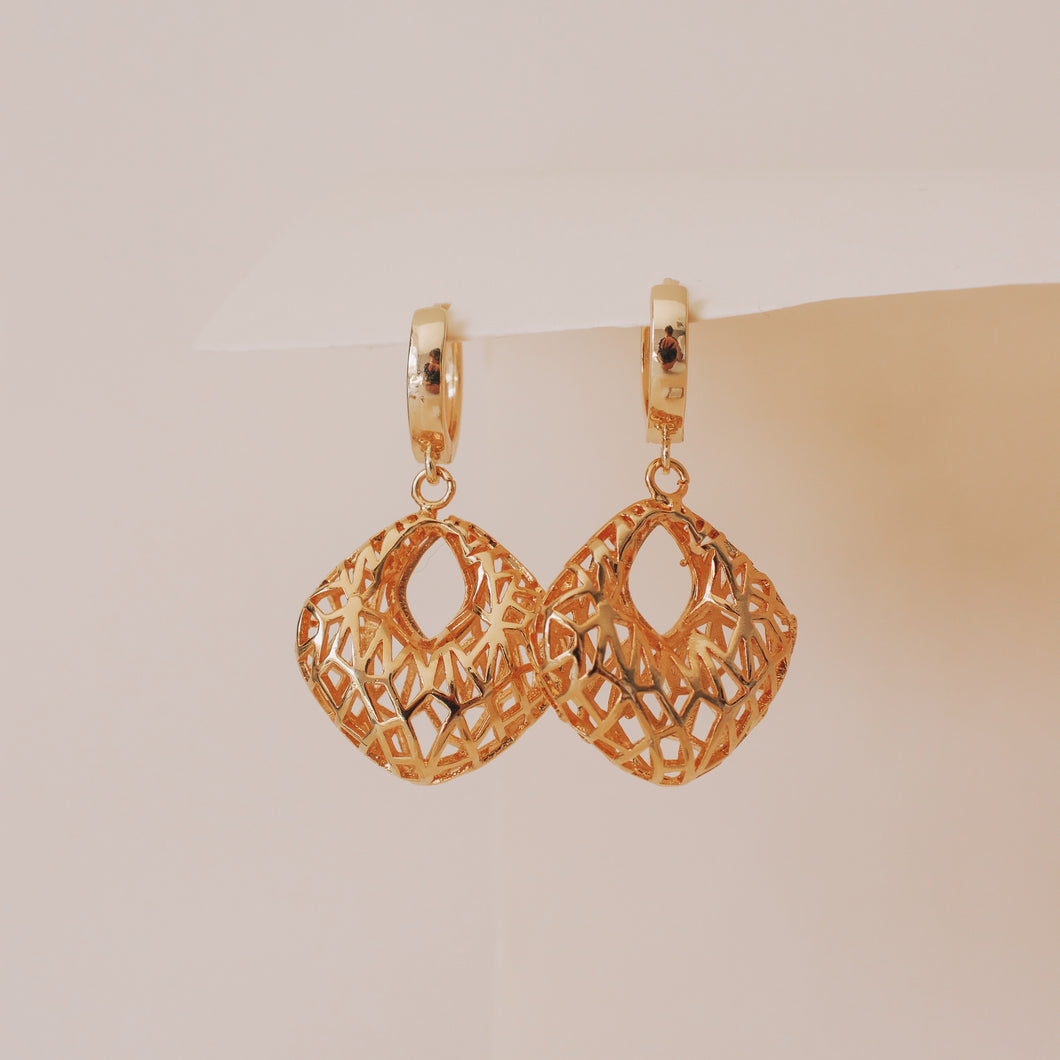 TRINITY - GOLD HUGGIE EARRINGS | 18K GOLD PLATED